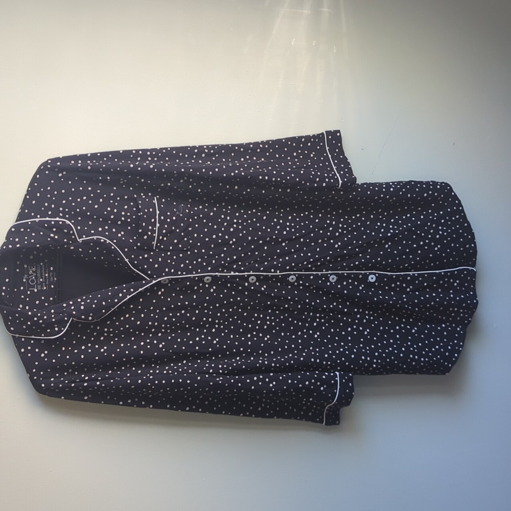 Pudus. B&W Polka-Dot Button-Up Pajama Sleepshirt. Size XS.